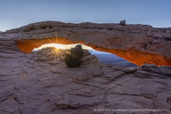 01-Mesa-Arch